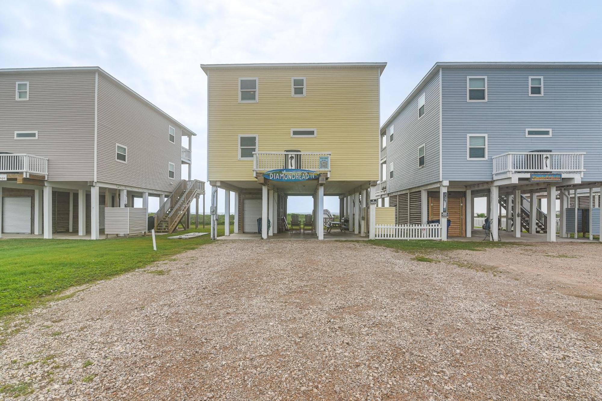 Beachfront Texas Retreat - 2 Decks, Patio And Views! Surfside Beach Eksteriør billede