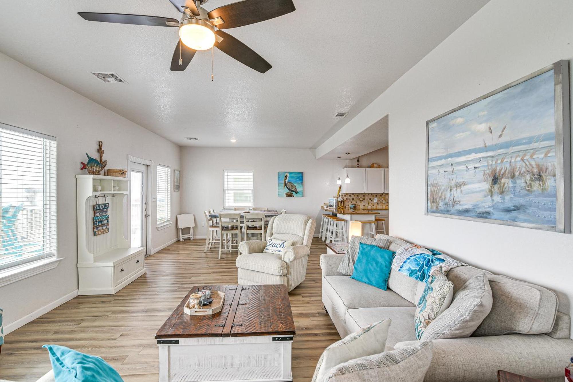 Beachfront Texas Retreat - 2 Decks, Patio And Views! Surfside Beach Eksteriør billede