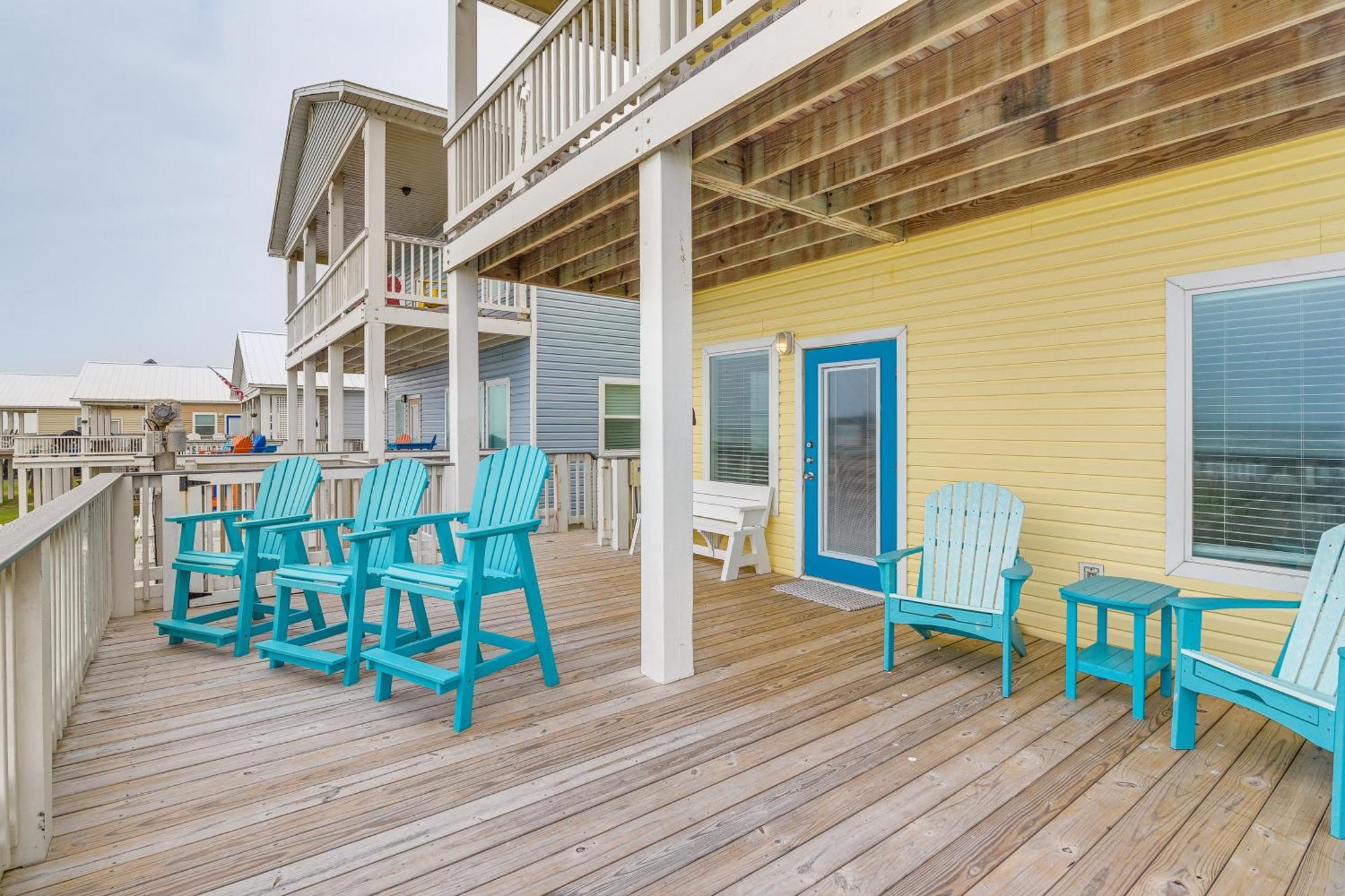 Beachfront Texas Retreat - 2 Decks, Patio And Views! Surfside Beach Eksteriør billede